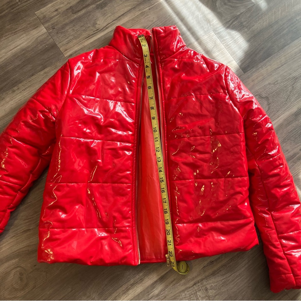 VINTAGE VIBRANT CHERRY RED PUFFER JACKET COAT - Picture 14 of 16